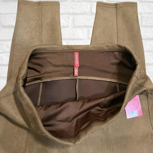 NWT Spanx Faux Suede Leggings Rich Caramel 1X Plus Size Slimming High Rise Pant - Picture 14 of 14